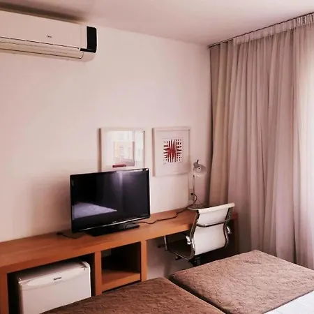 Melhor Localizacao Na Barra Da Tijuca- Apartamento Com Ar, Wifi, Microondas-2